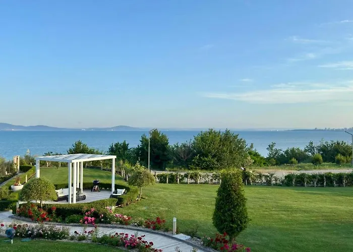 アパート панорама, двустаен, малък, първа линия, гледка море, Diamond Beach, сарафово